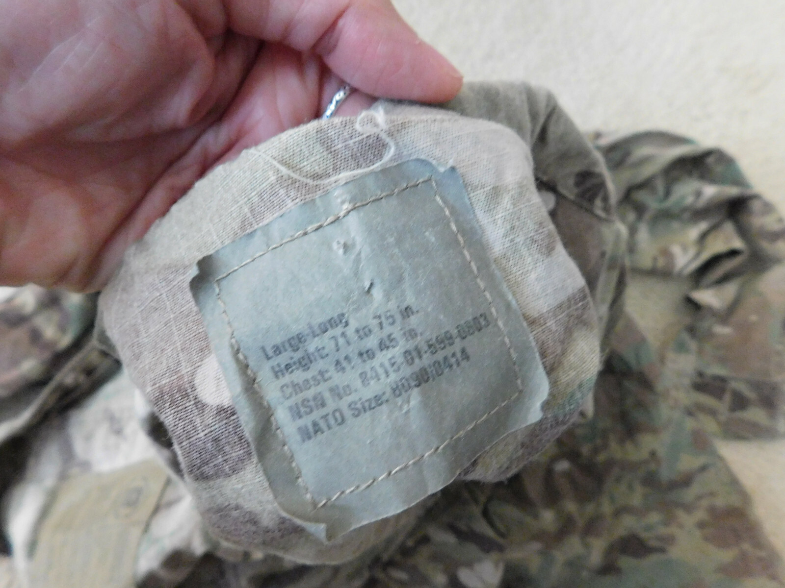 US ARMY MULTICAM FLAME RESISTANT COAT SZ LARGE - LONG