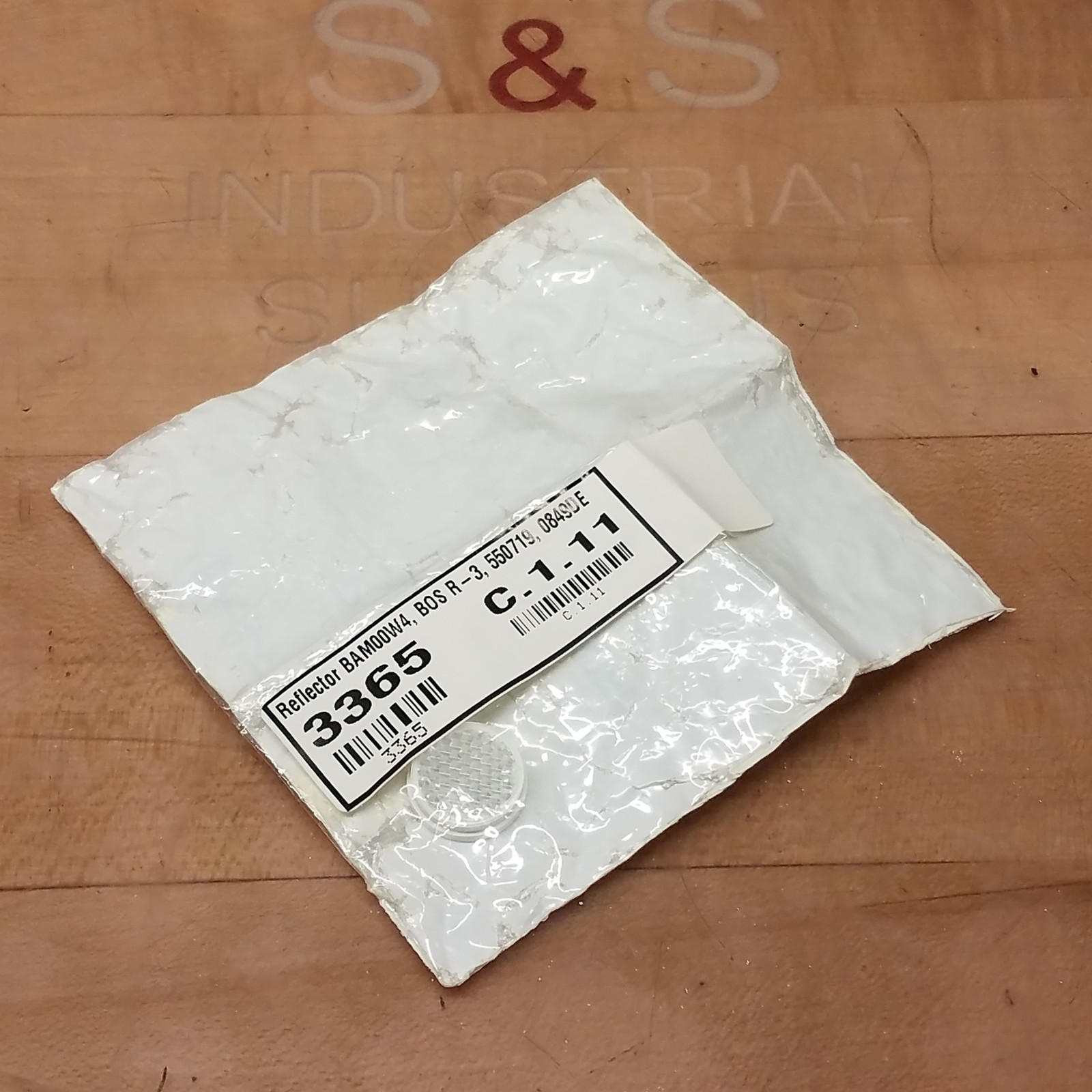 Balluff BAM00W4 Reflector, BOS R-3, 2mm - NEW