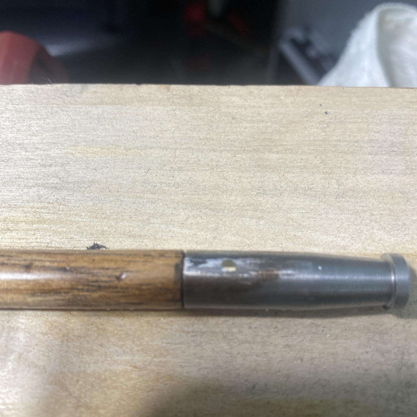 Thompson Center Hawken Muzzleloader Ramrod, 27 3/4” Hickory Stained.