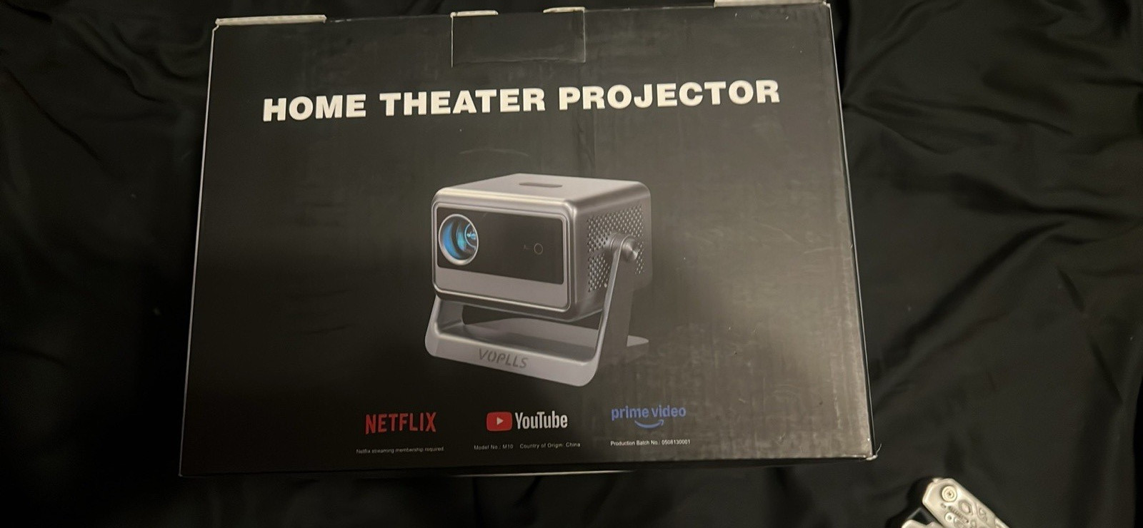 Home Theater Projector by VOPLLS (please read description)