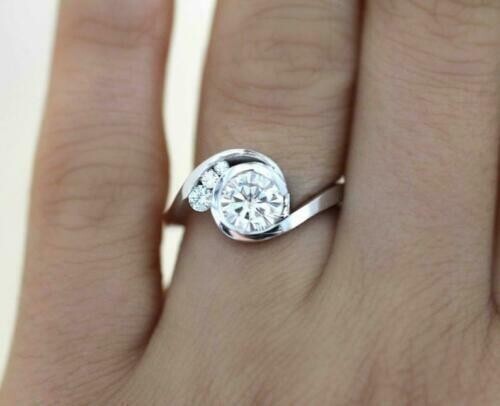 Unique 2.10 Ct Round Cut Off White Treated Diamond Ring 925 Sterling Silver