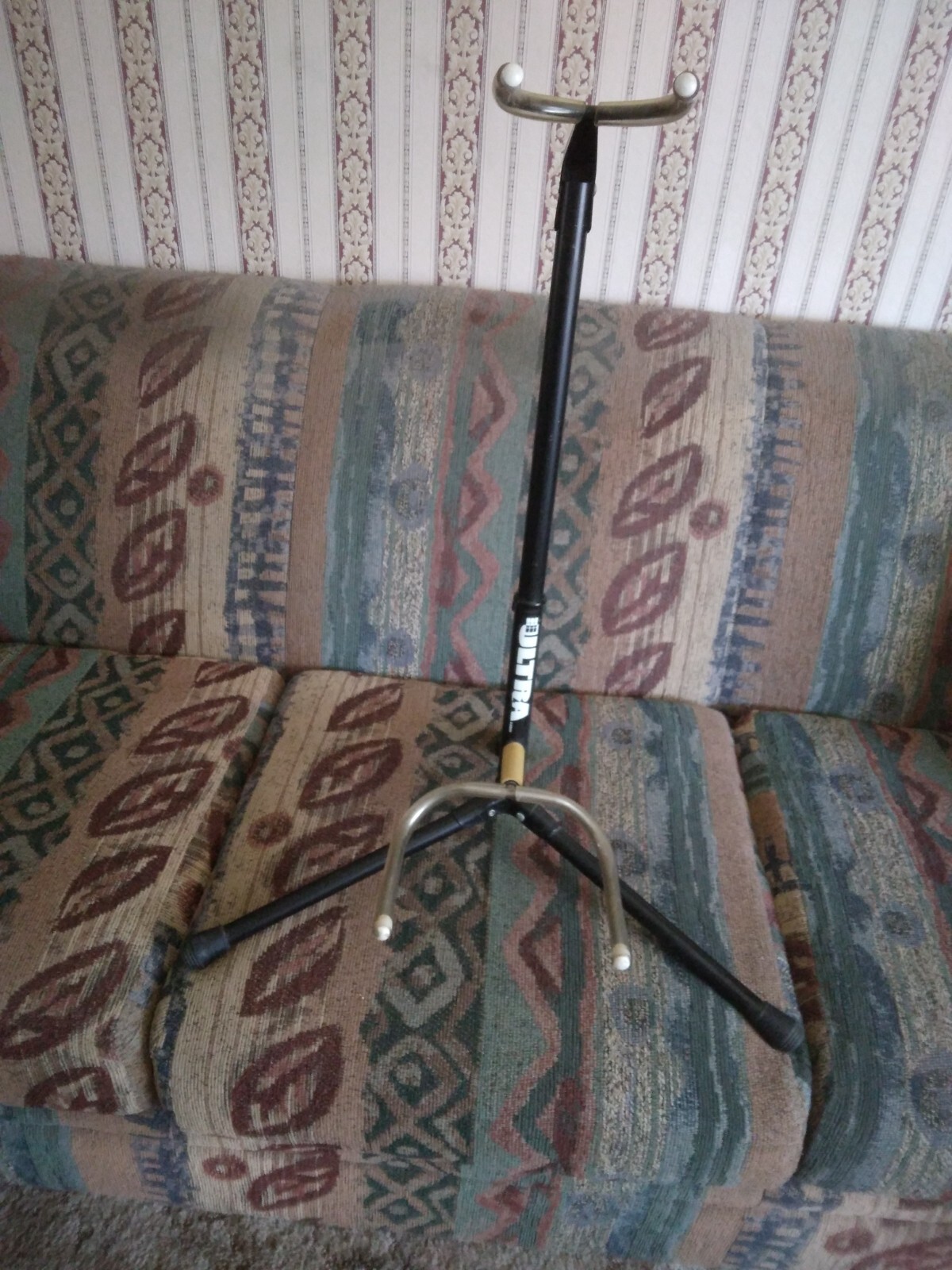 Guitar Bass or Acoustic Stand ,  Ultra , Black