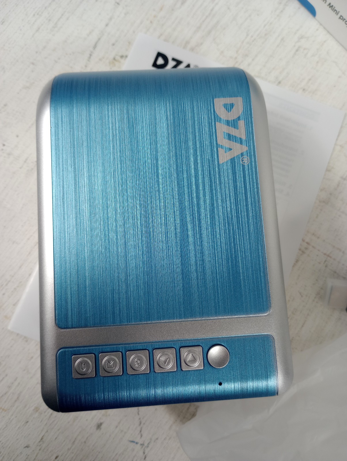 DZA LED Projector