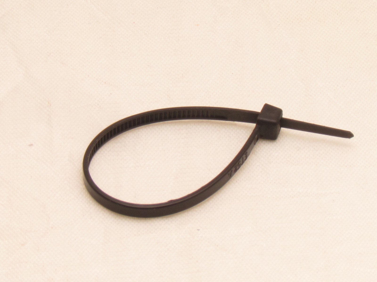 100 X pcs Black 8" Tie Cord Strap 200mm Network Nylon Plastic Cable Wire Zip