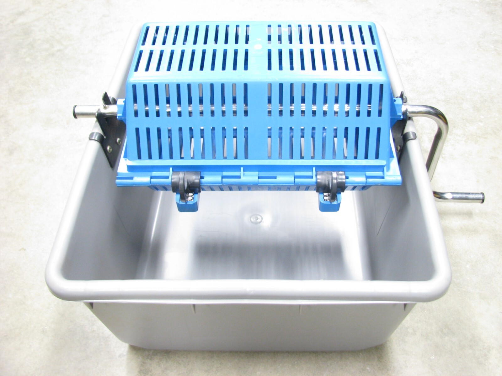 Dillion Precision Large Case Media Separator CM2000