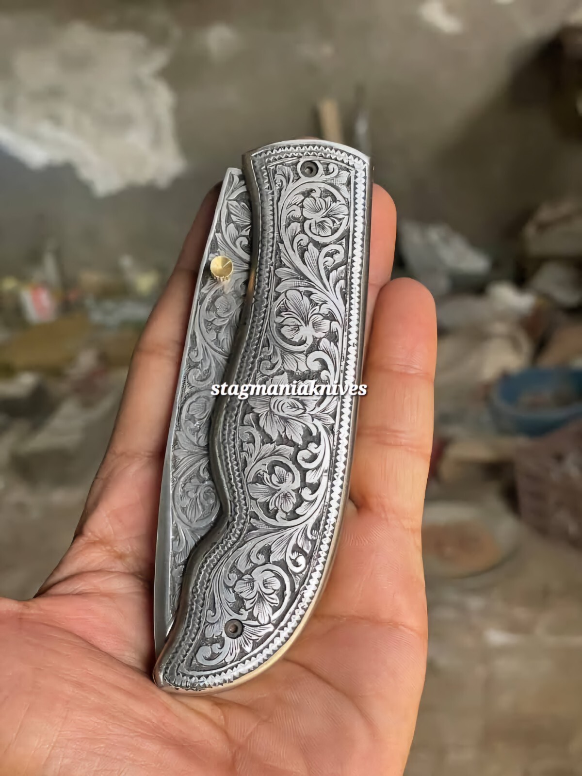 Premium Hand Forged J2 Steel Hunting Hand Engraved Pocket Knife Folding Knife
