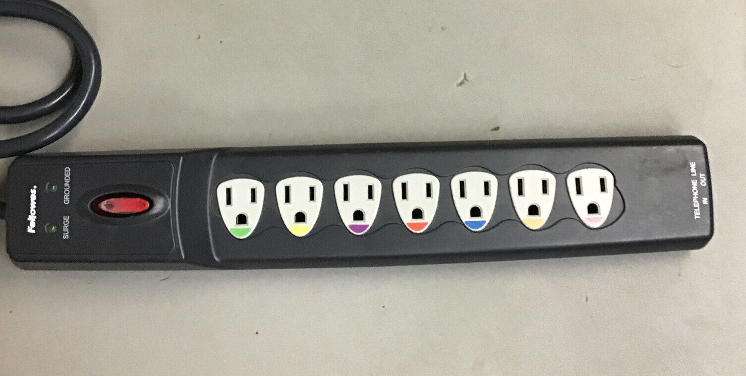 Fellowes 7 Outlets Surge Suppressor - Receptacles: 7 - 1600j (99110) (b361)