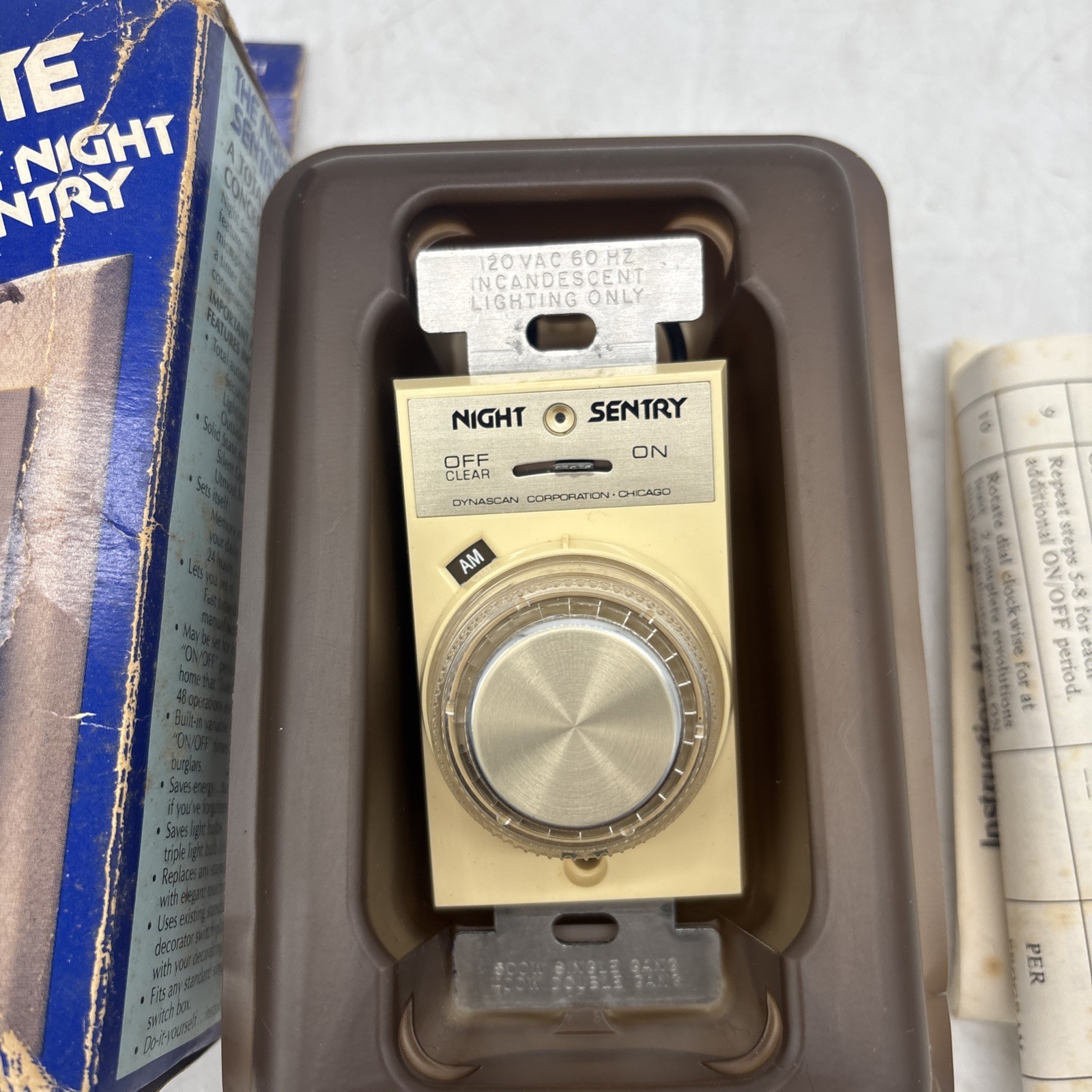 Dynascan NIGHT SENTRY Timed Light Control WT-341 - New, Open Box