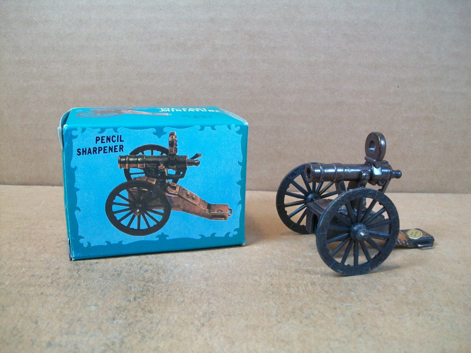 Die-Cast Miniature Pencil Sharpener ~ No. 9305 ~ Canon ~ NIB