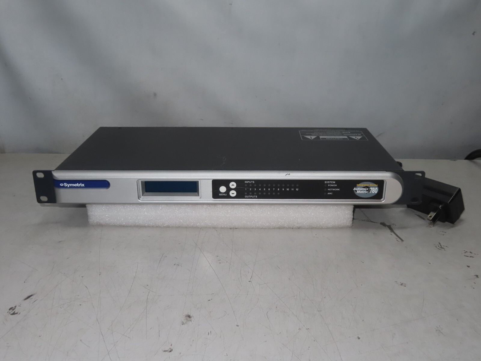 Symetrix Automix Matrix 780 Zone Mix Controller and Audio Processor * bad screen