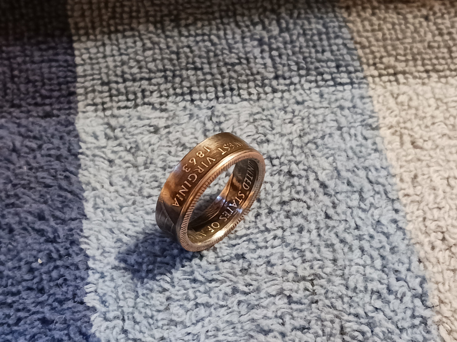West Virginia Handcrafted Washington Quarters coin ring, size 6  (2005)