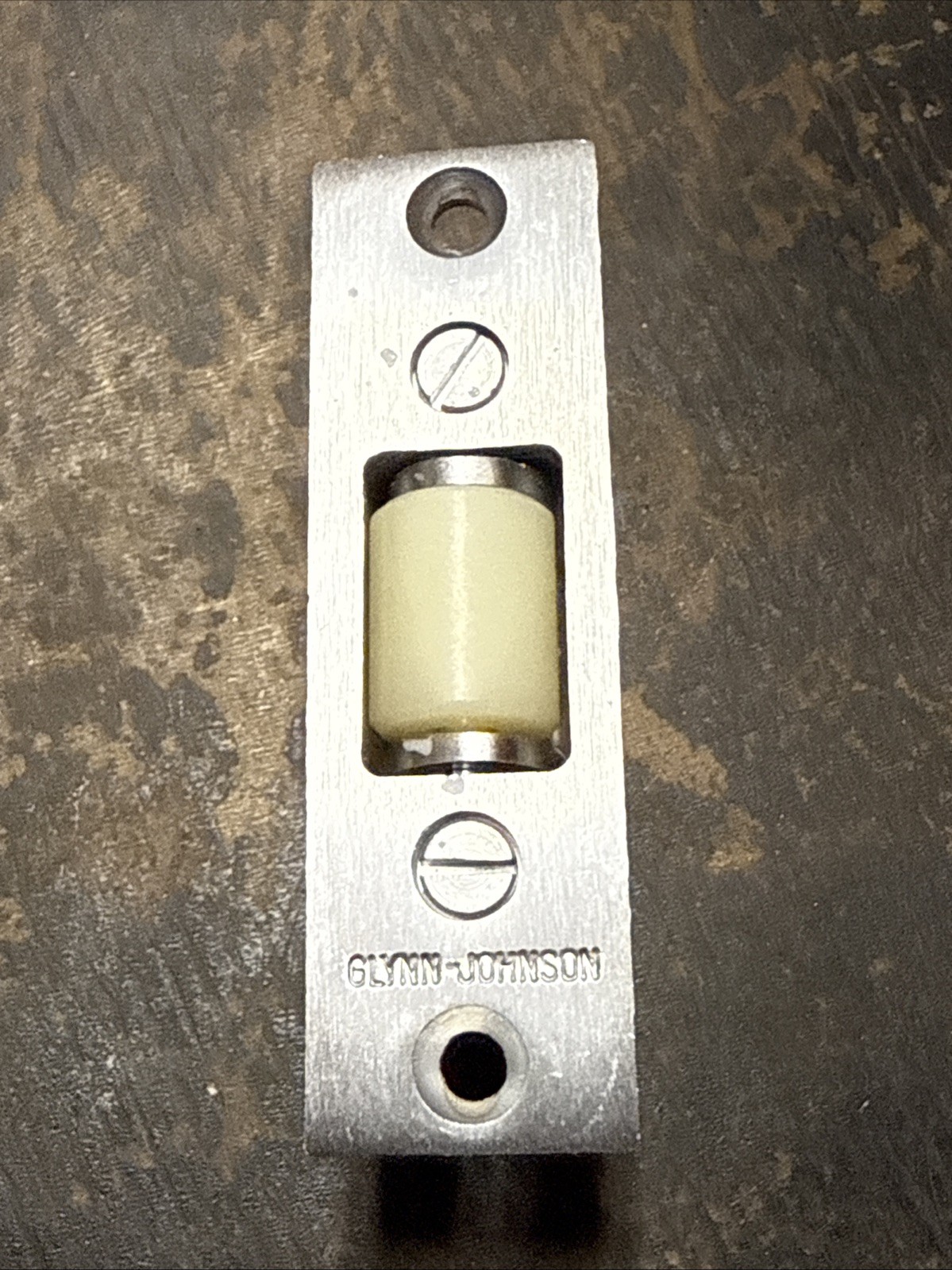 Glynn-Johnson Ives RL30 Roller Latch