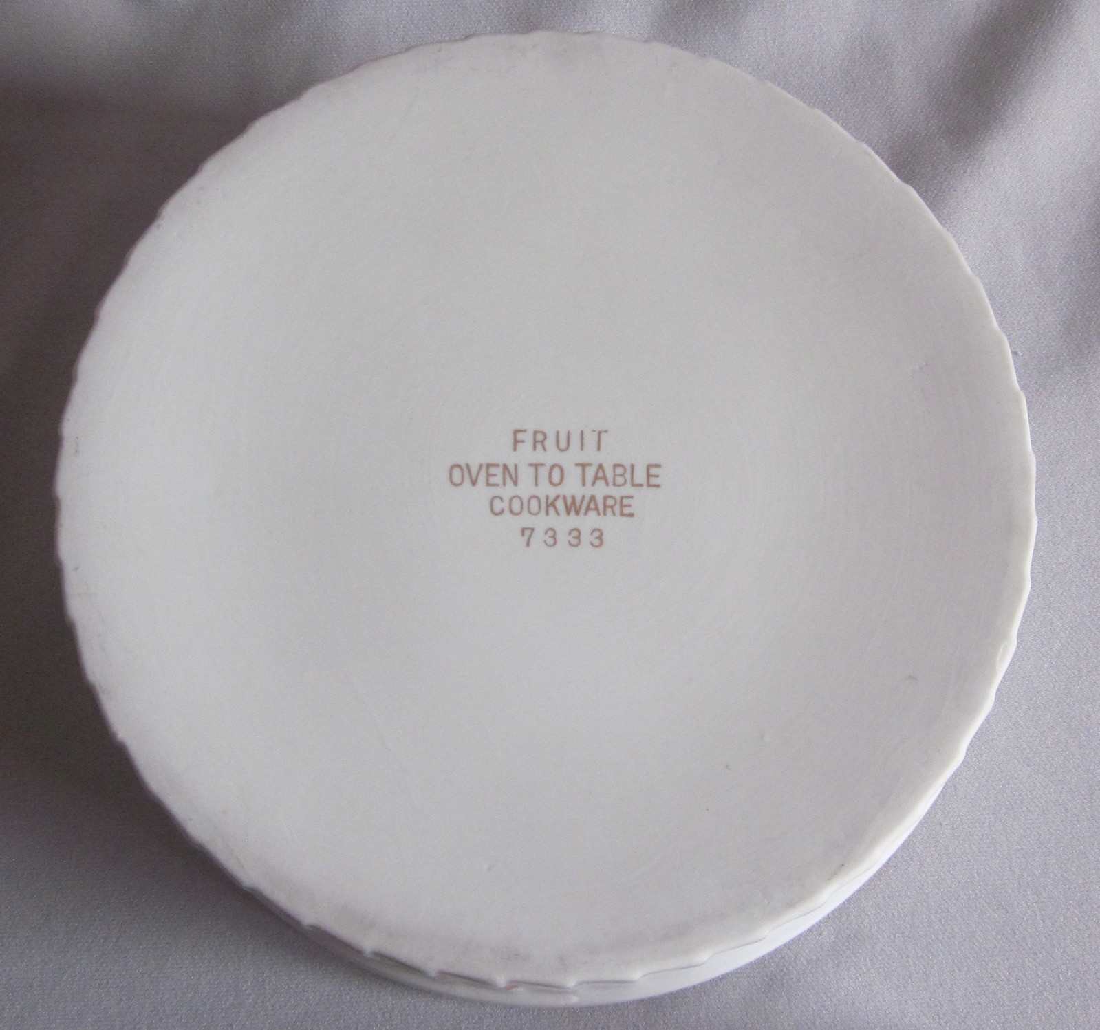 7 3/8" Souffle Dish Andrea by Sadek Fruit Pattern Gold Rim