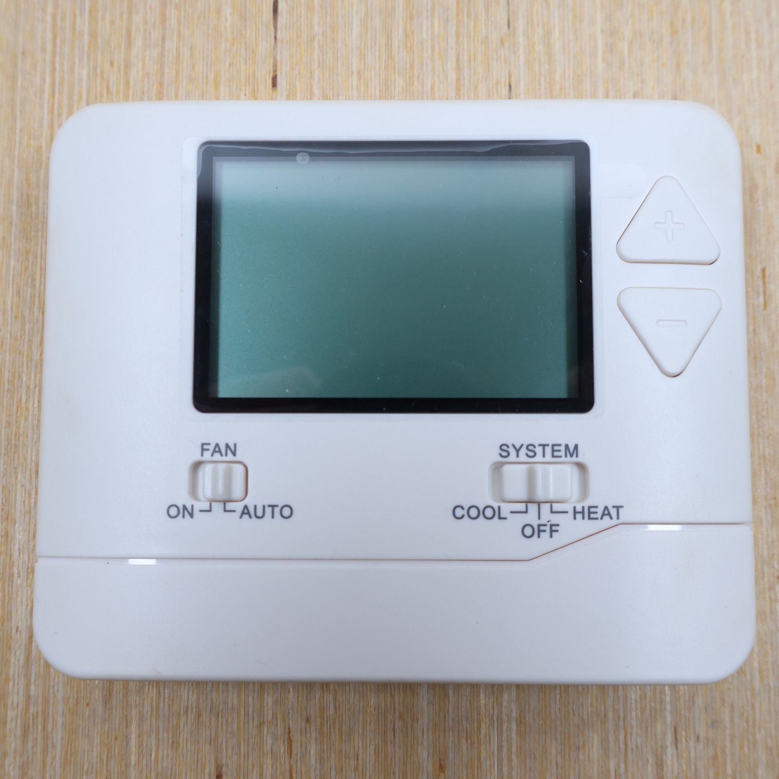 ELECTECK Non-Programmable Digital Thermostat for Home - New - No Box