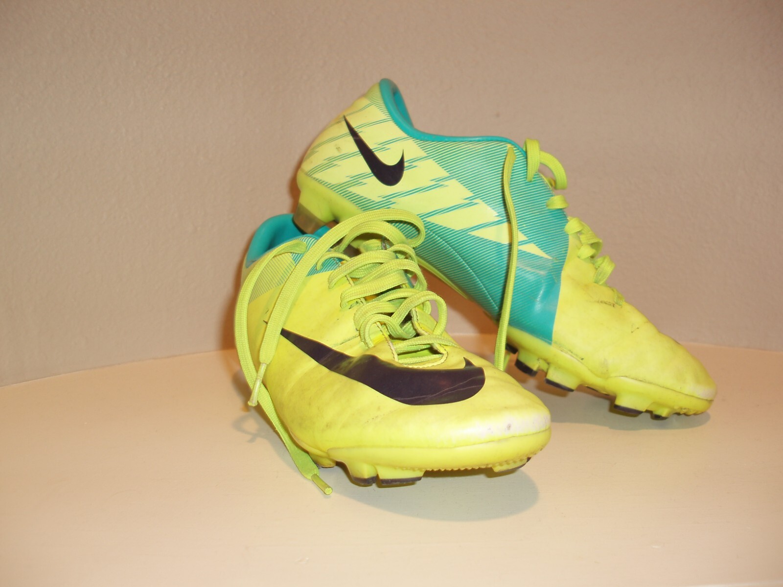 Nike Mecurial Firm FG Soccer Football Shoe Cleat Men's Size 7 M Yellow