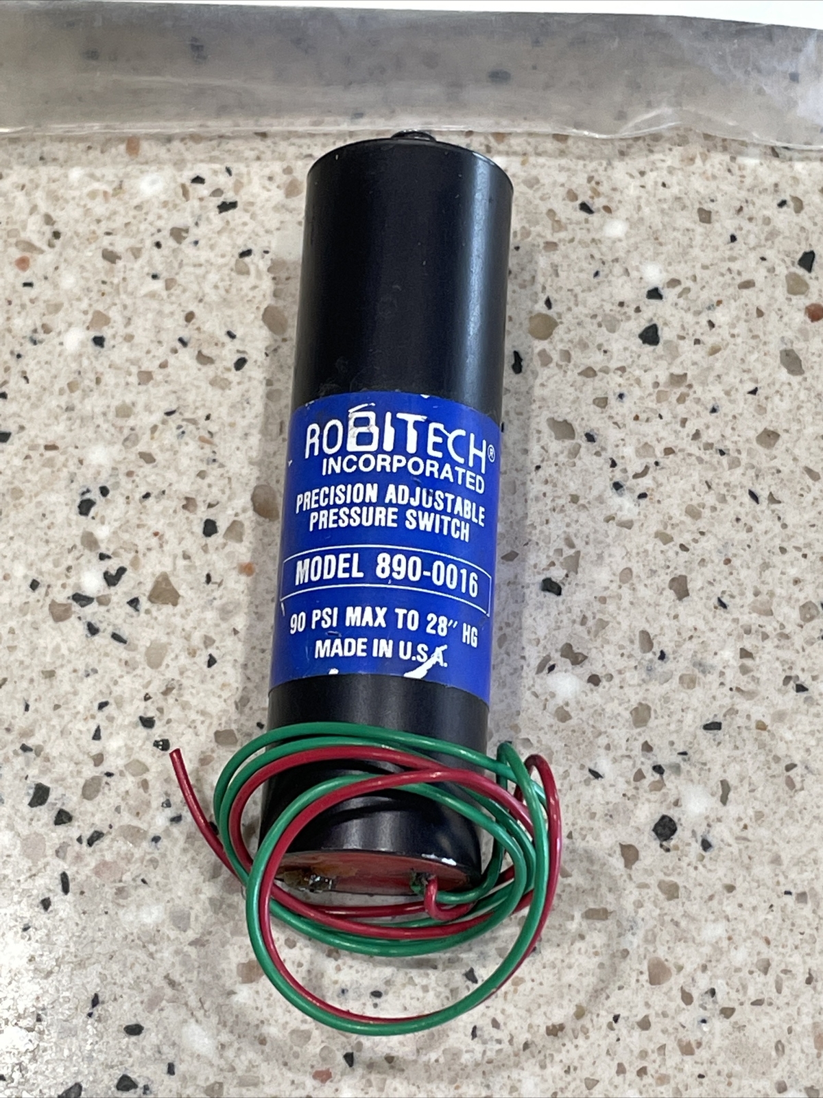 *NEW* ROBITECH 890-0016 Precision Adjustable Pressure Switch 90 psi Max