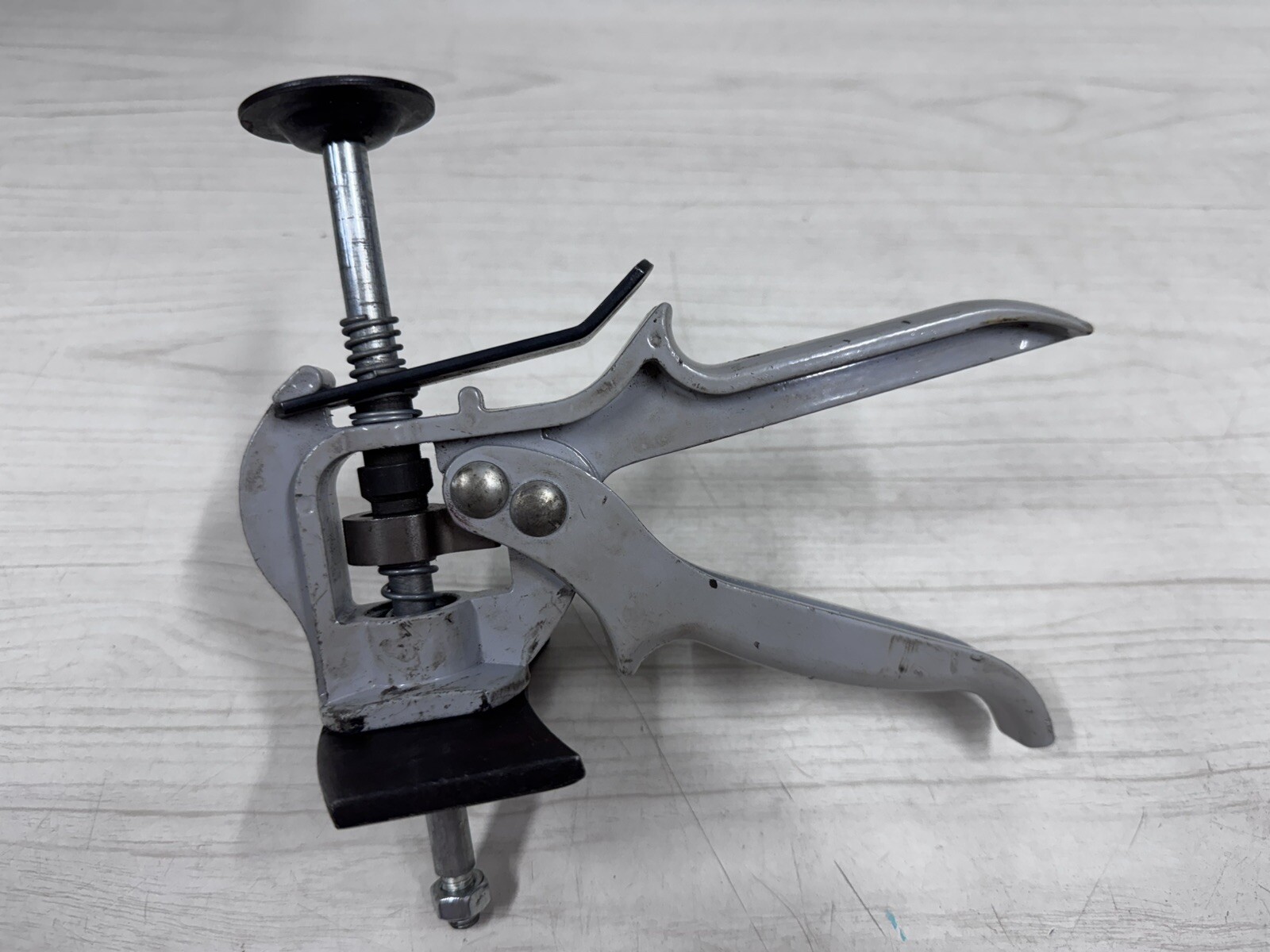 Lisle Brake Pad Spreader