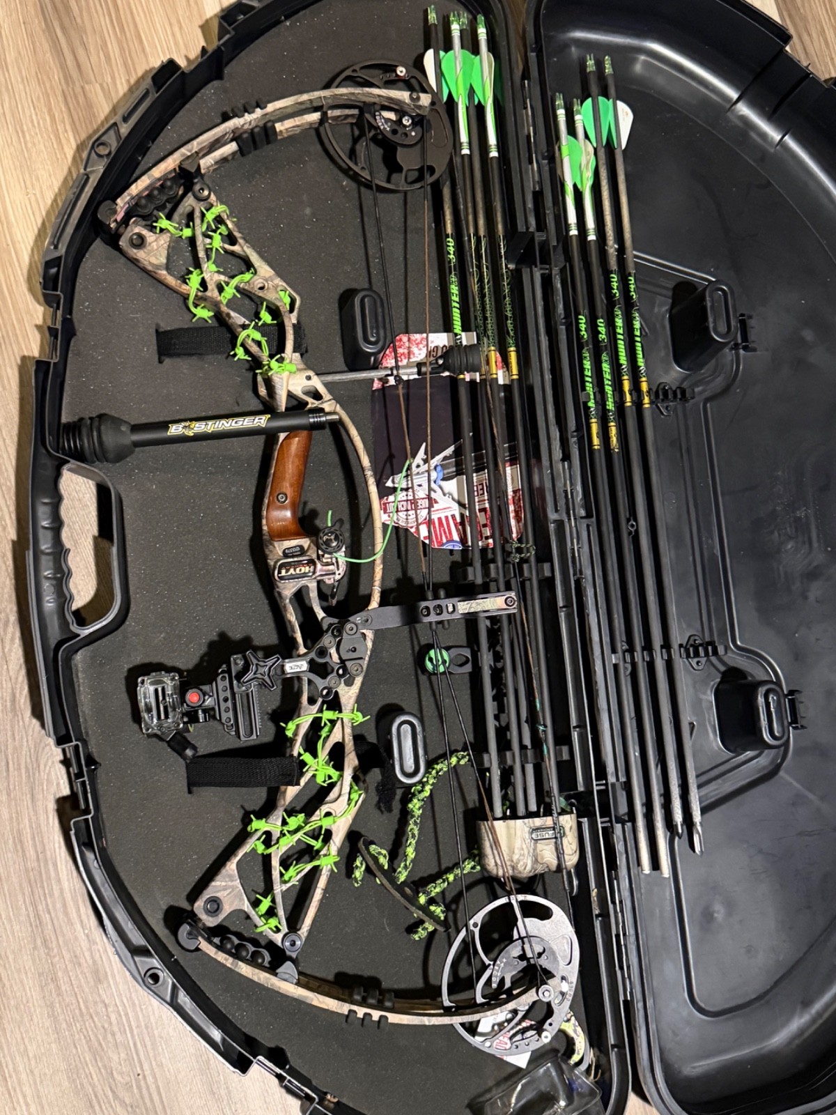 Hoyt Defiant 30 compound bow