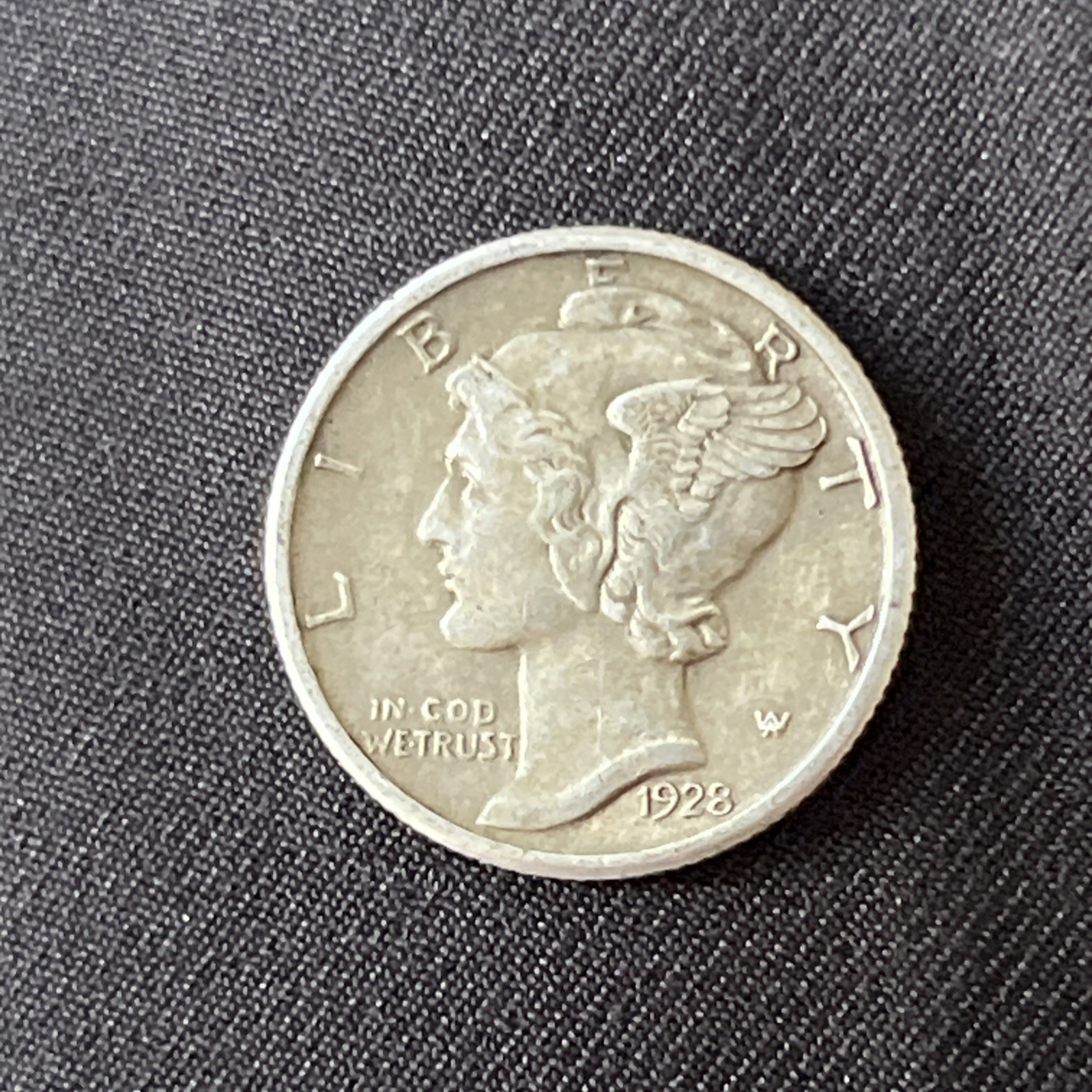 1928 10C Mercury Dime AU Condition