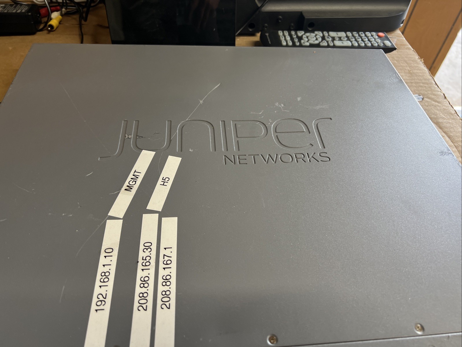 Juniper SRX345-SYS-JB Firewall 16x 1GbE 4x SFP Services Gateway