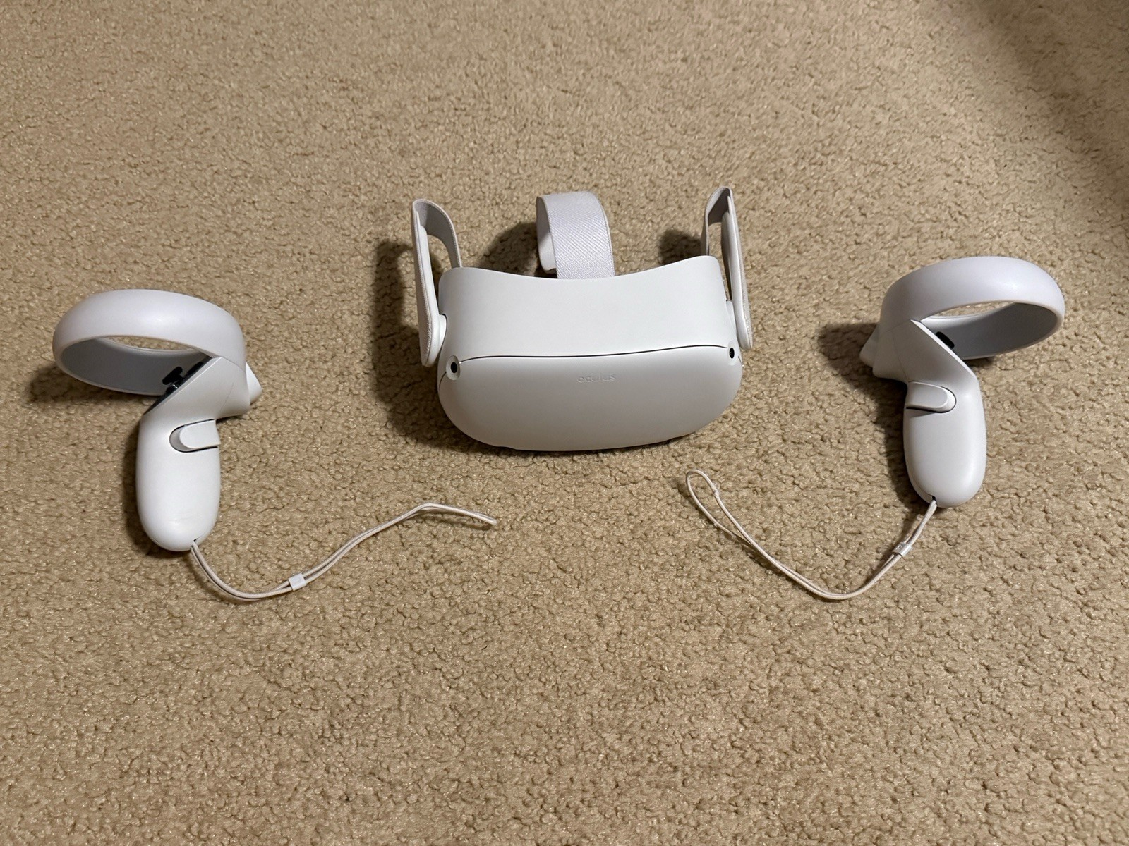 Oculus Quest 2 64GB VR System KW49CM #319