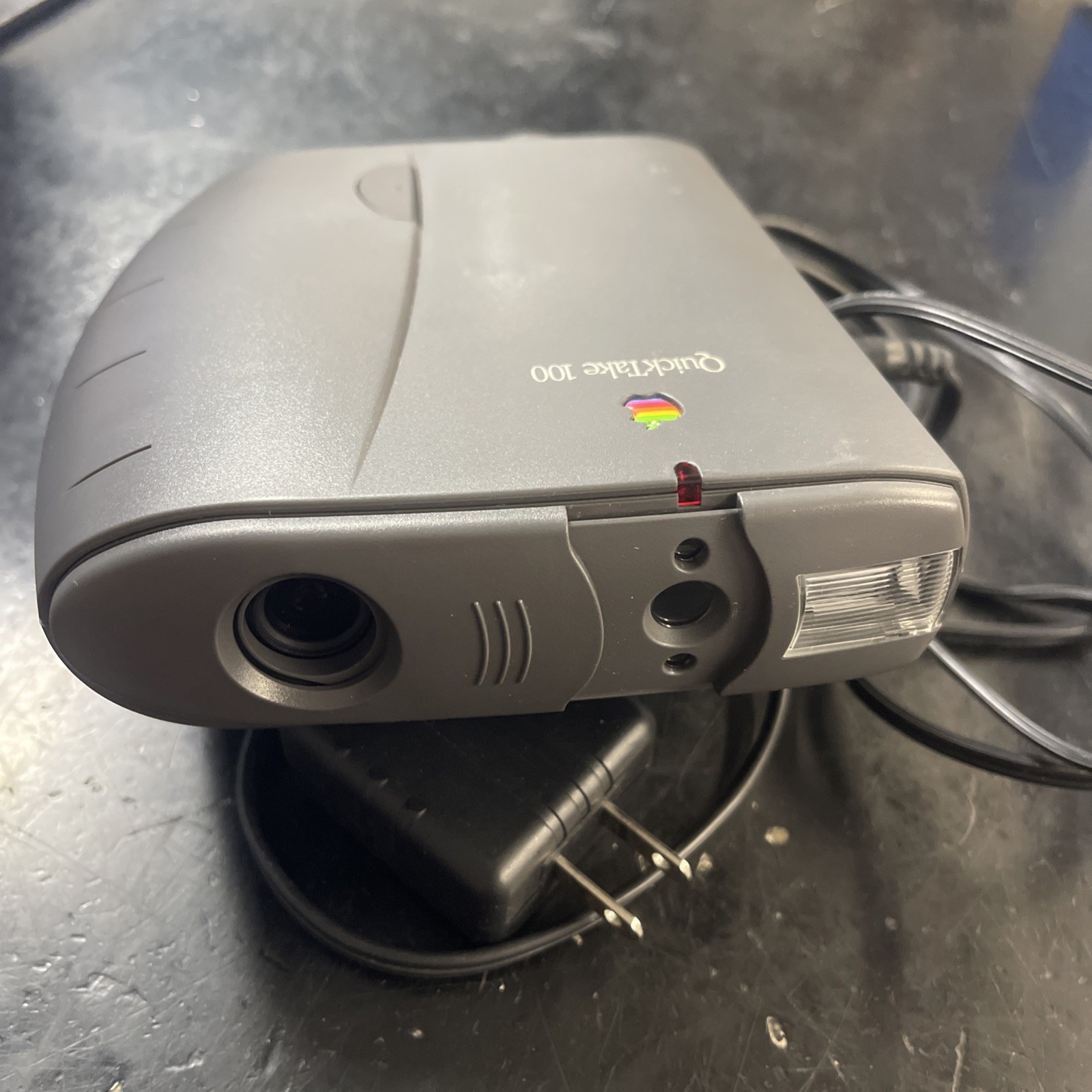 Apple Quicktake 100 Camera Microsoft Windows Compatible with Box and cables