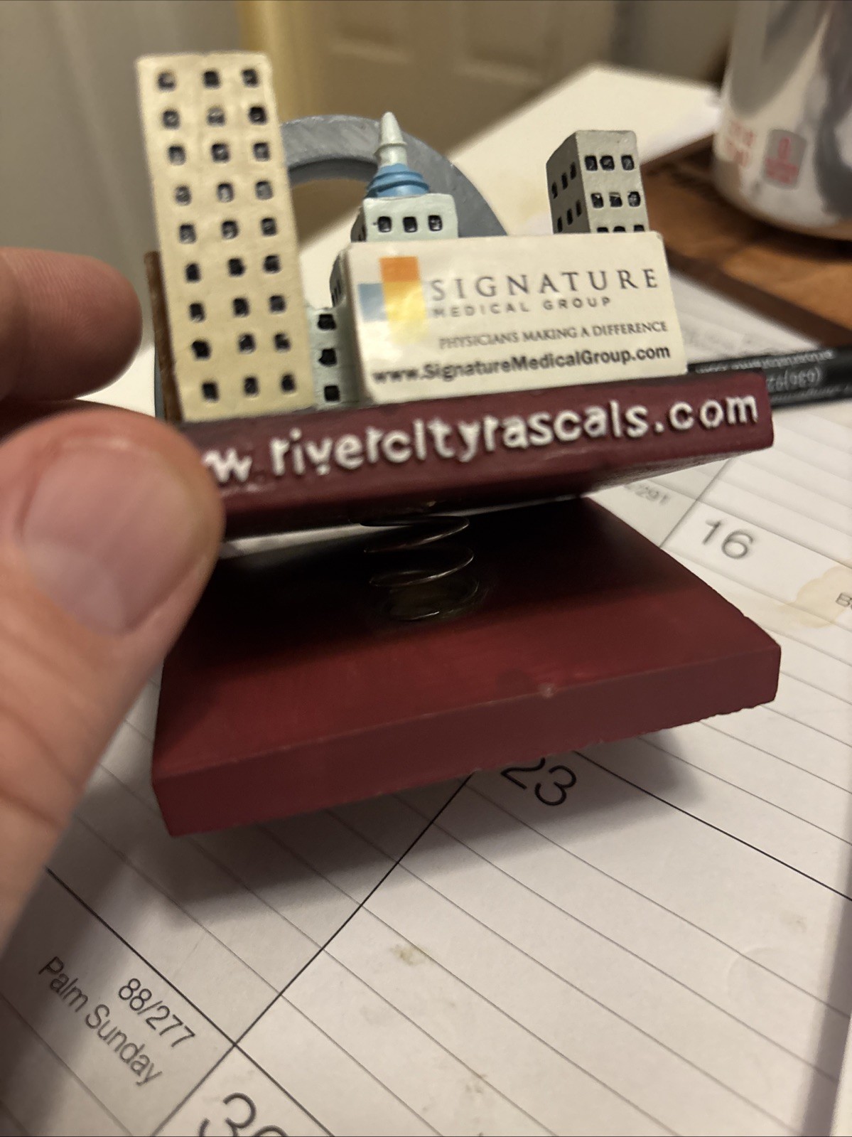 Vintage Rare River City Rascals St Louis Gateway Arch EST. 1965 Bobblehead EUC