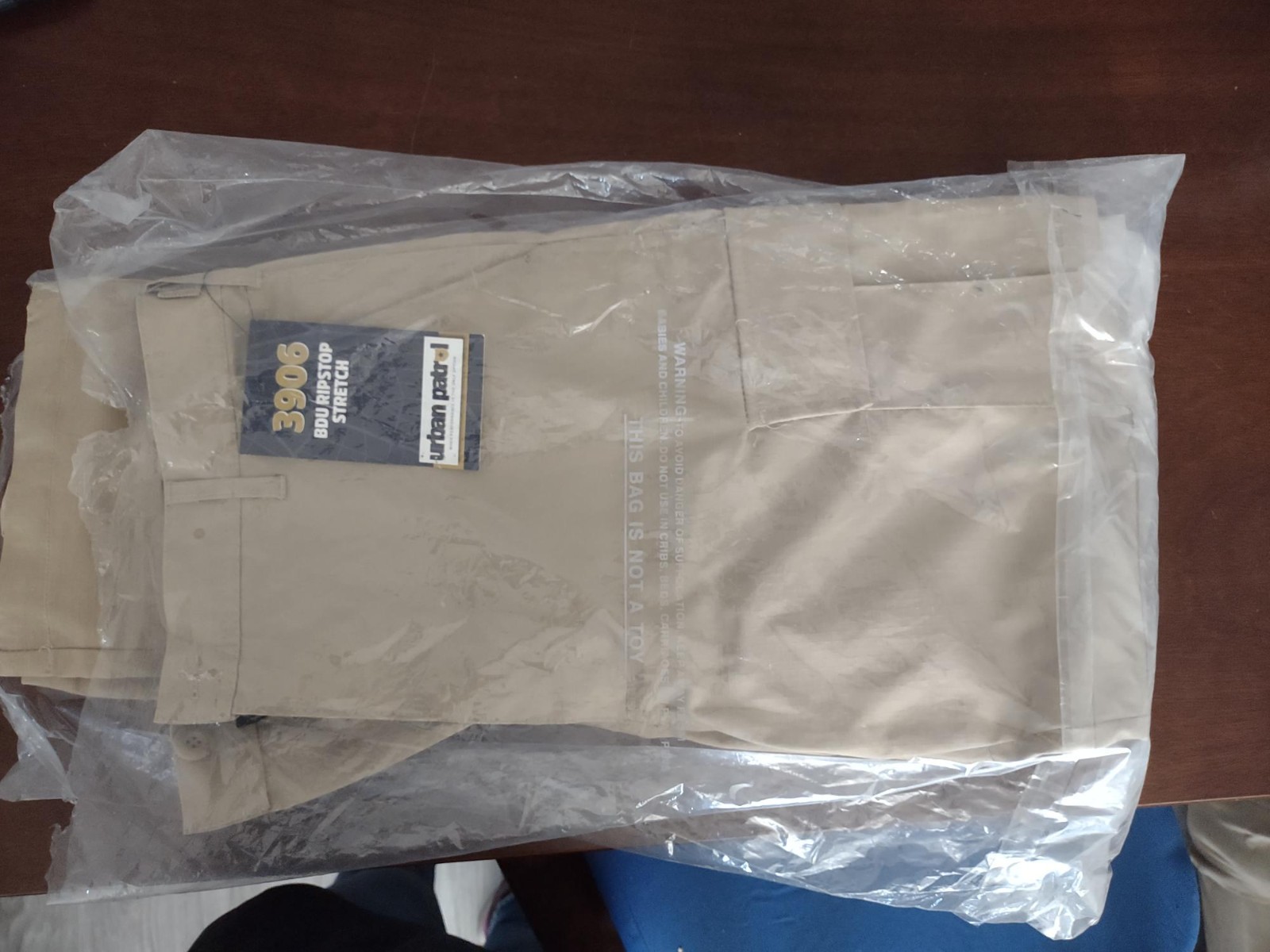 Urban Patrol Cargo Tactical Pants Style #3906 Size Medium/Regula Color Khaki NWT