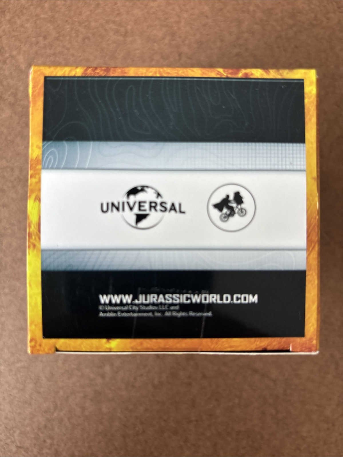 Jurassic World Dominion Dig & Discover Dino Includes Plaster Rock, Tool & Model