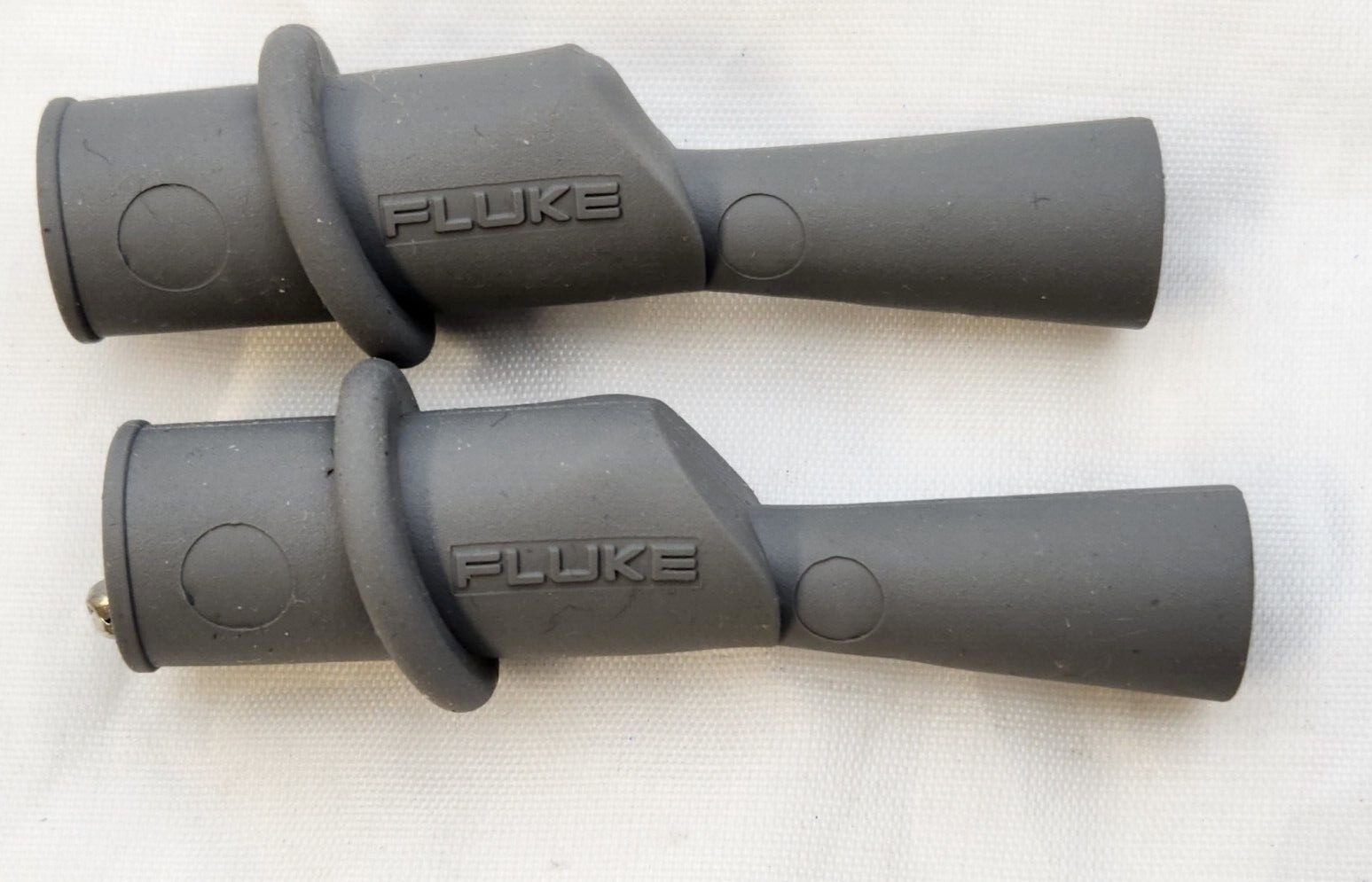 Fluke Insulated Alligator Clip, accepts 2mm pin tip test probe, 2 GRAY, OLDSTOCK