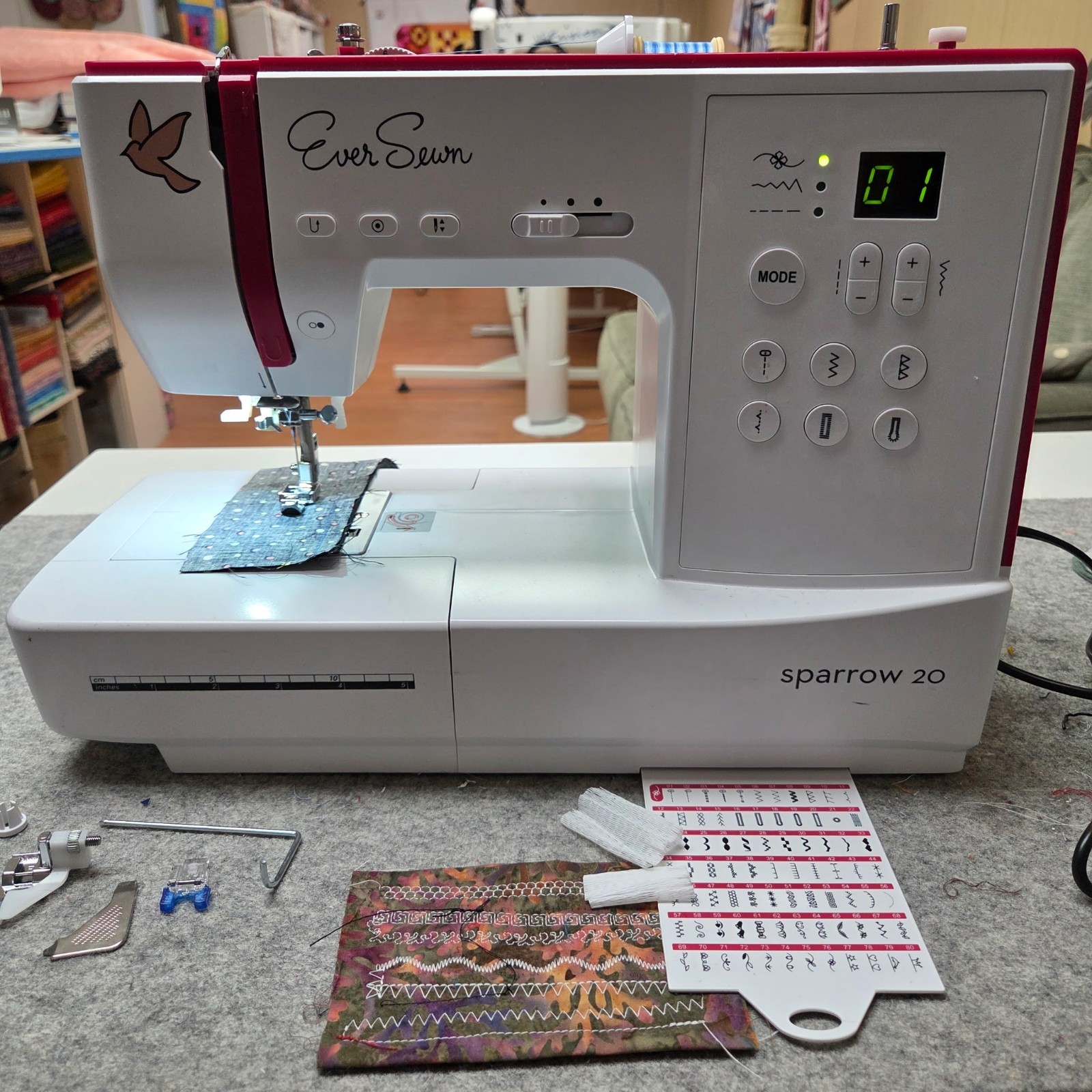 EverSewn Sparrow 20 Computerized Sewing Machine Tested Works 80 Stitches...