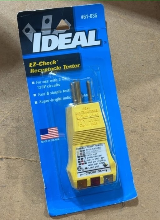 IDEAL 61-035 E-Z Check Receptacle Tester 120V AC Outlet Wiring Circuit Analyzer
