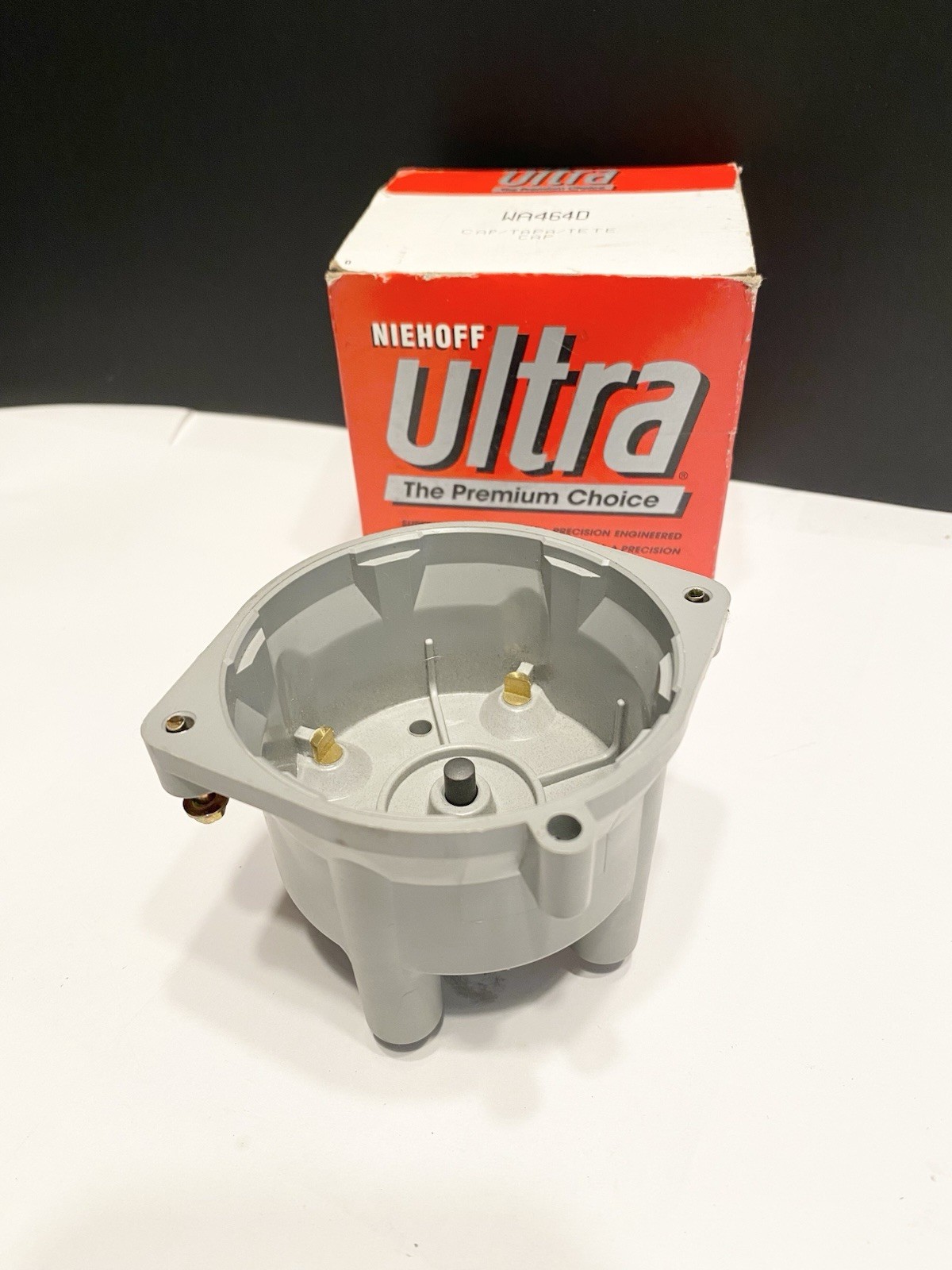 Distributor Cap NIEOFF WA464D (Made in USA)