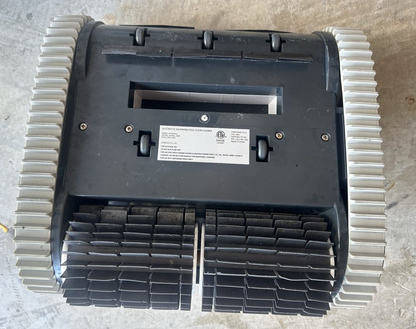 WYBOT Robotic Pool Cleaner Osprey 700 Pro FOR PARTS OR REPAIR - Non-Working