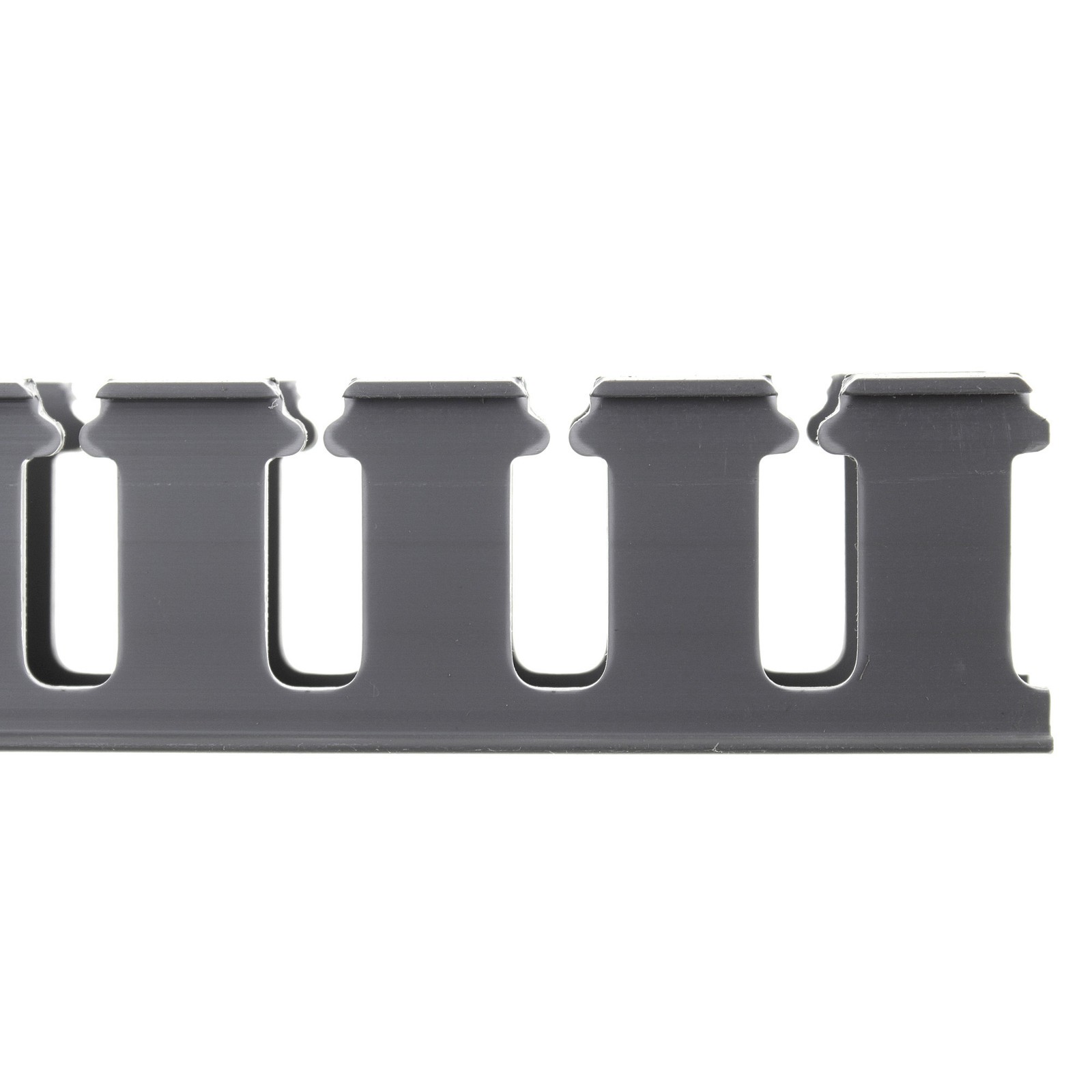 PANDUIT E.5X1.25LG6 PANDUCT .5" GREY TYPE E SLOTTED WALL WIRING DUCT (6FT)