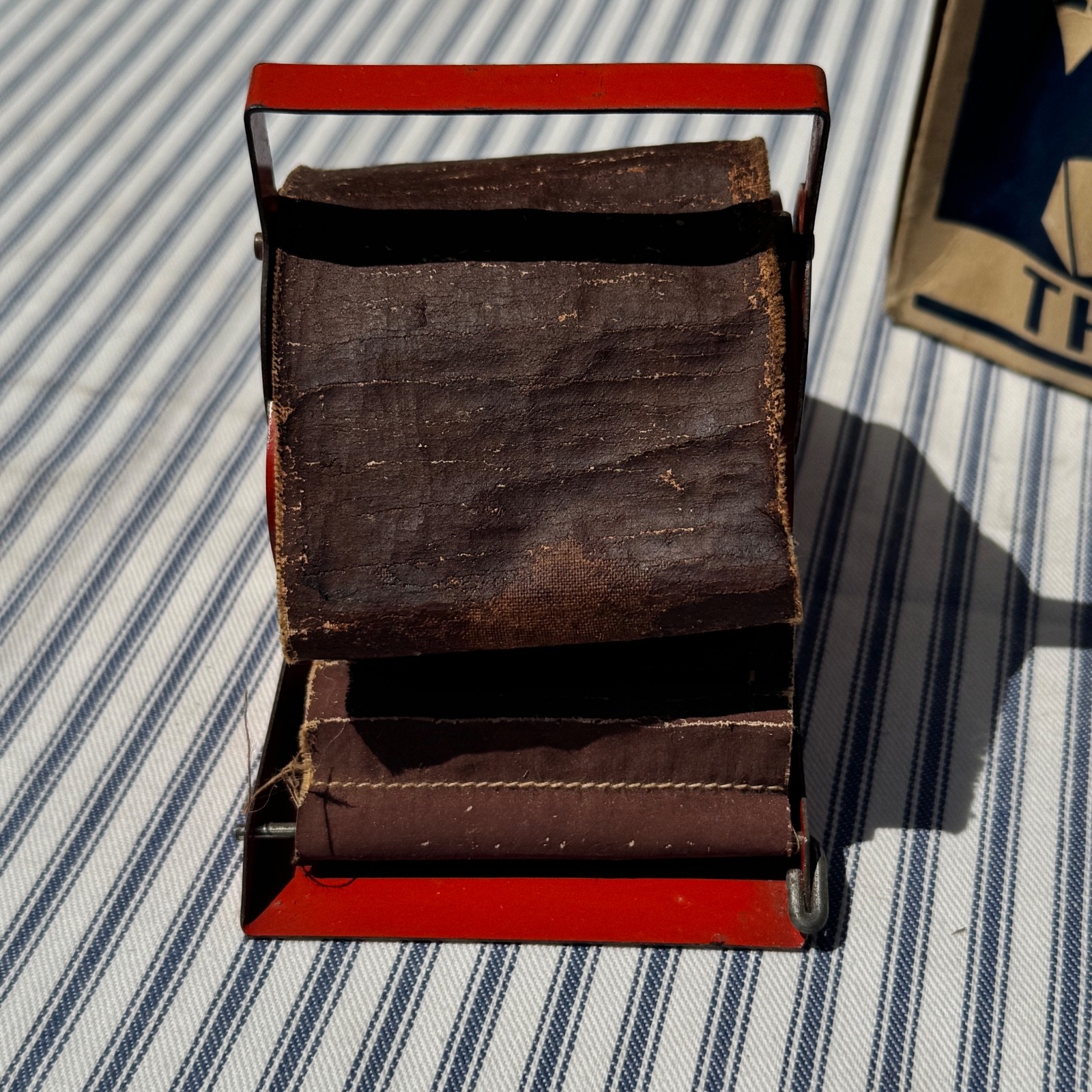 Vintage Bugler Cigarette Rolling Machine Bugler Thrift Kit With Original Box