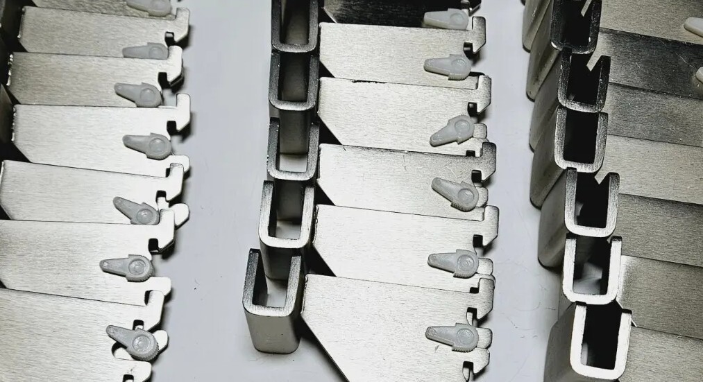 Hangrail Bracket Stainless Rectangle Tubing 22pc