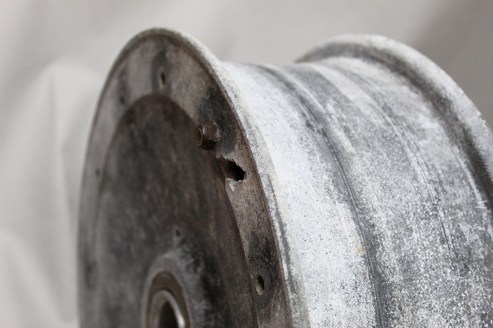 WW2 Luftwaffe Fighter Plane Wheel (Flak Damage) . EFL719