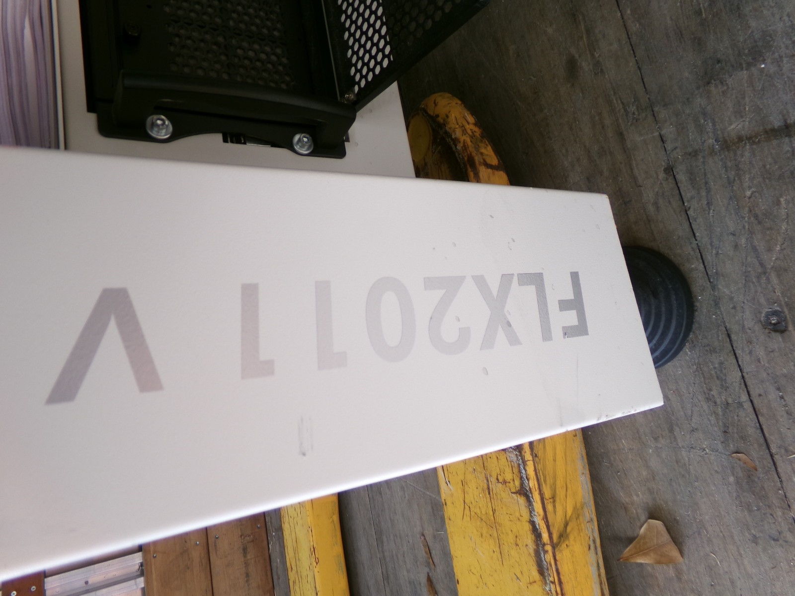 Essemtec FLX2011V Pick and Place Machine