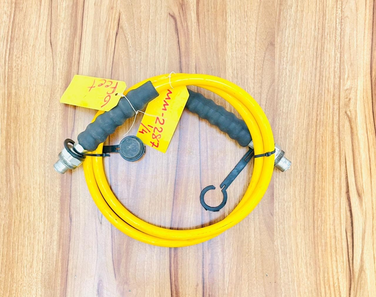 Enerpac HC7206 Hydraulic Hose 6Ft. Length 700 Bar 10,000 PSI