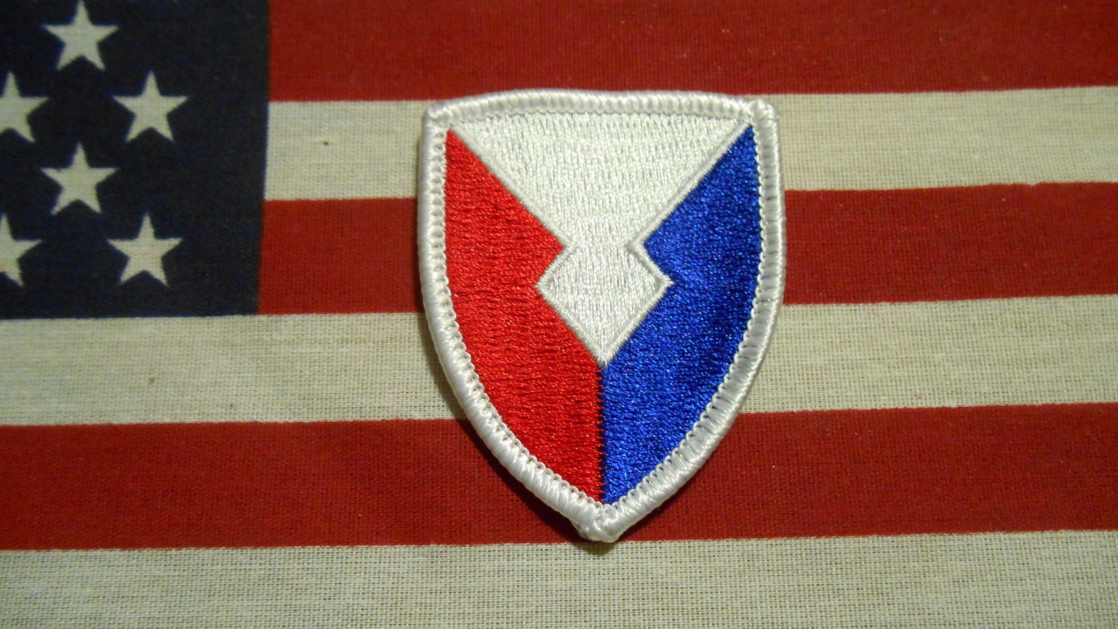 US ARMY MATERIAL COMMAND AMC PATCH M/E