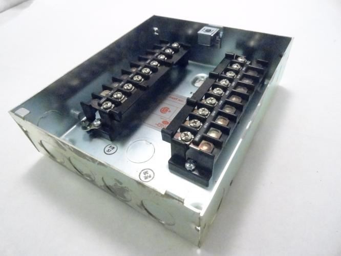 199441 New In Box; Fireye 60-1950 Wiring Base
