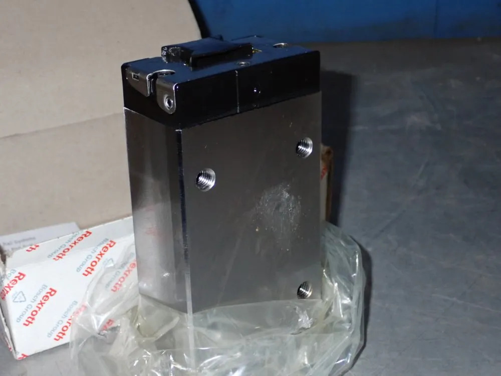 REXROTH LINEAR BEARING R162349420