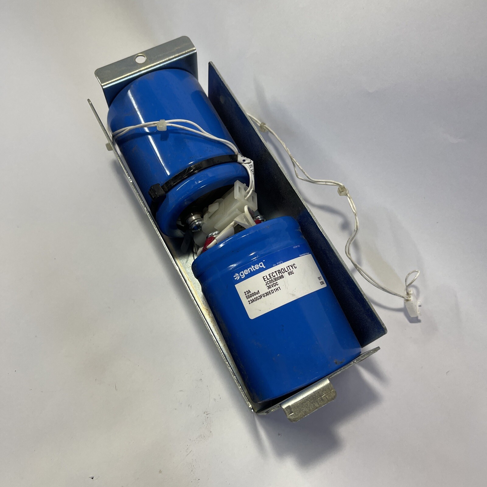 Lot Of 2 Genteq  50,000UF 30V Large Can Electrolytic Aluminum Capacitor 30VDC