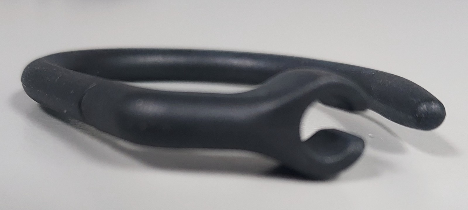 6 Black Replacement Earhooks for : MOTOROLA