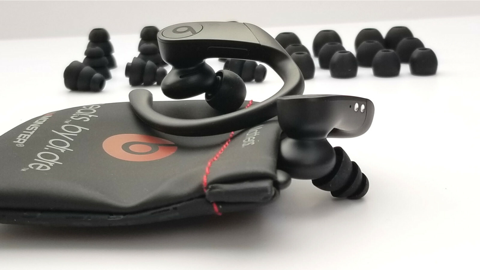 Compatible Pouch/Case + 24 pcs. Ear Gels/Buds for Beats Wireless Powerbeats PRO.