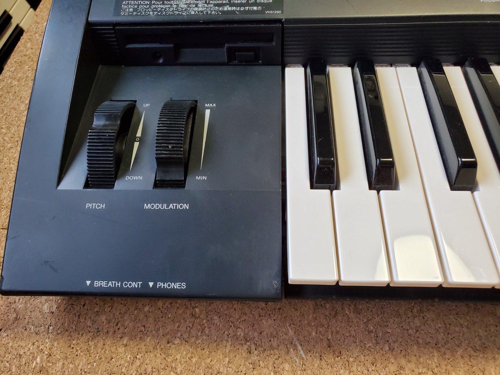 Yamaha V50 Digital Synthesizer New Battery & Button Initialized Good Condition