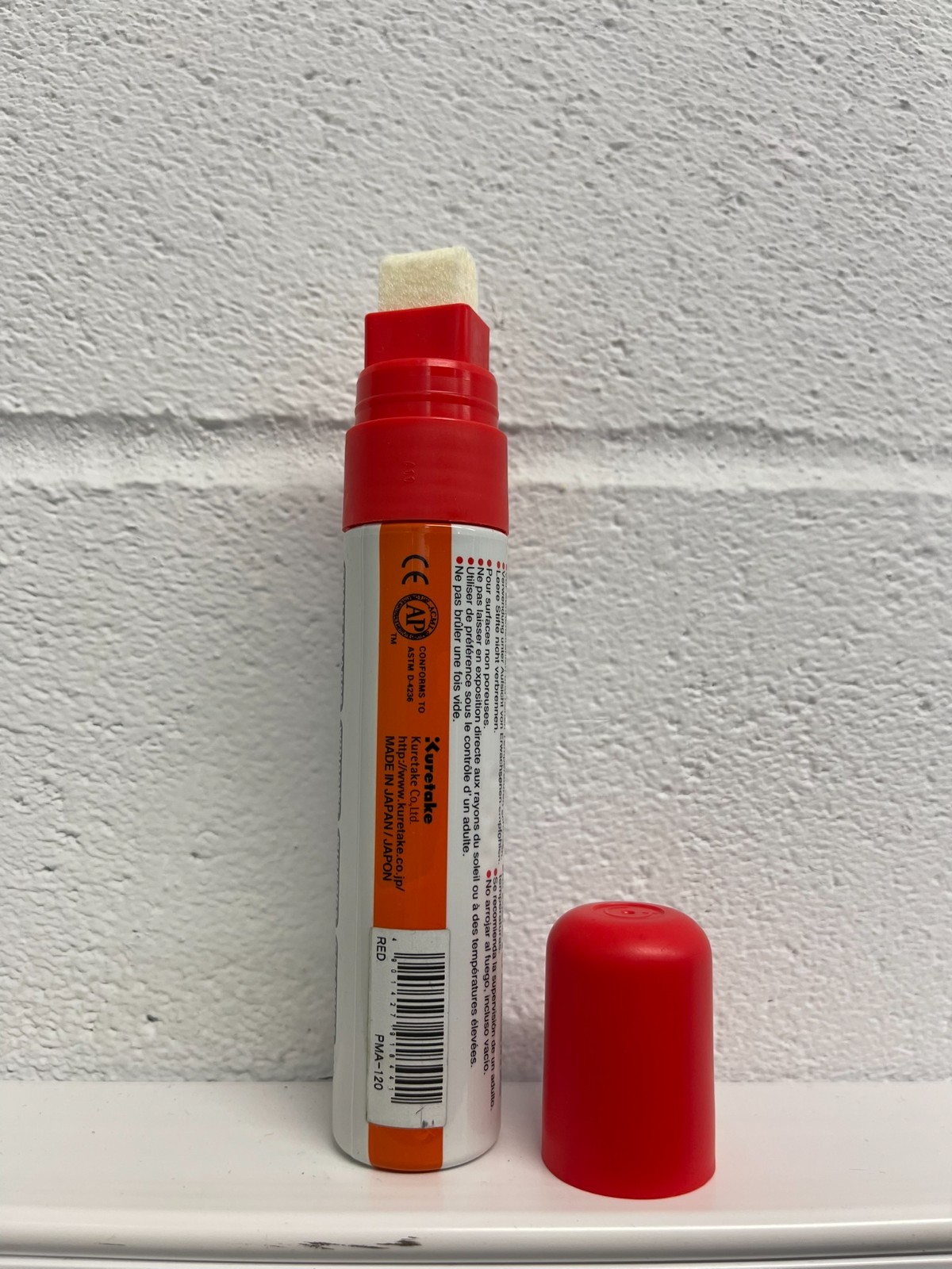 Kuretake ZIG Posterman Waterproof PMA-120 Liquid Chalk Pen 15mm Chisel Tip – Red