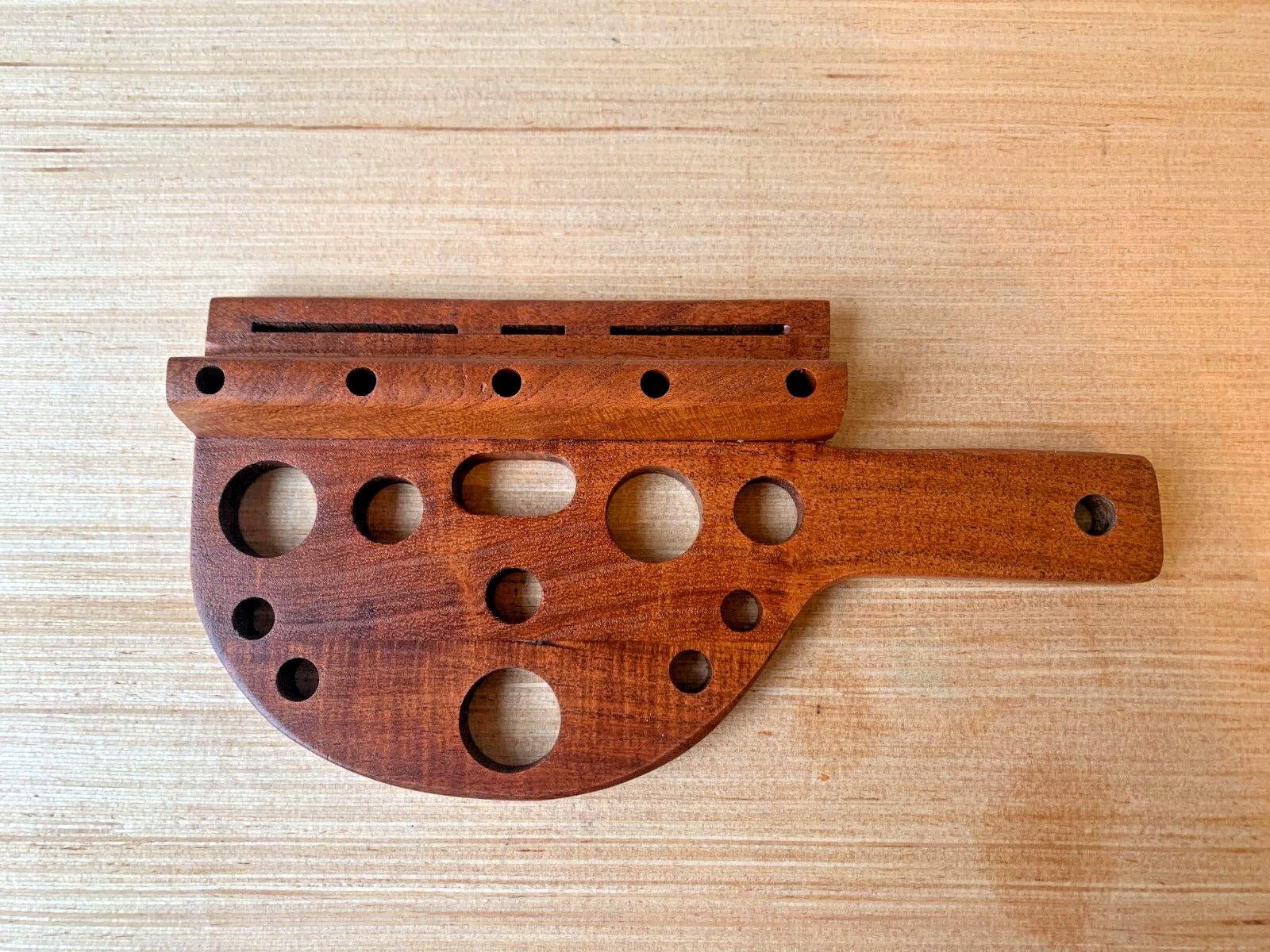 WADE'S FLY-TYING TOOL CADDY