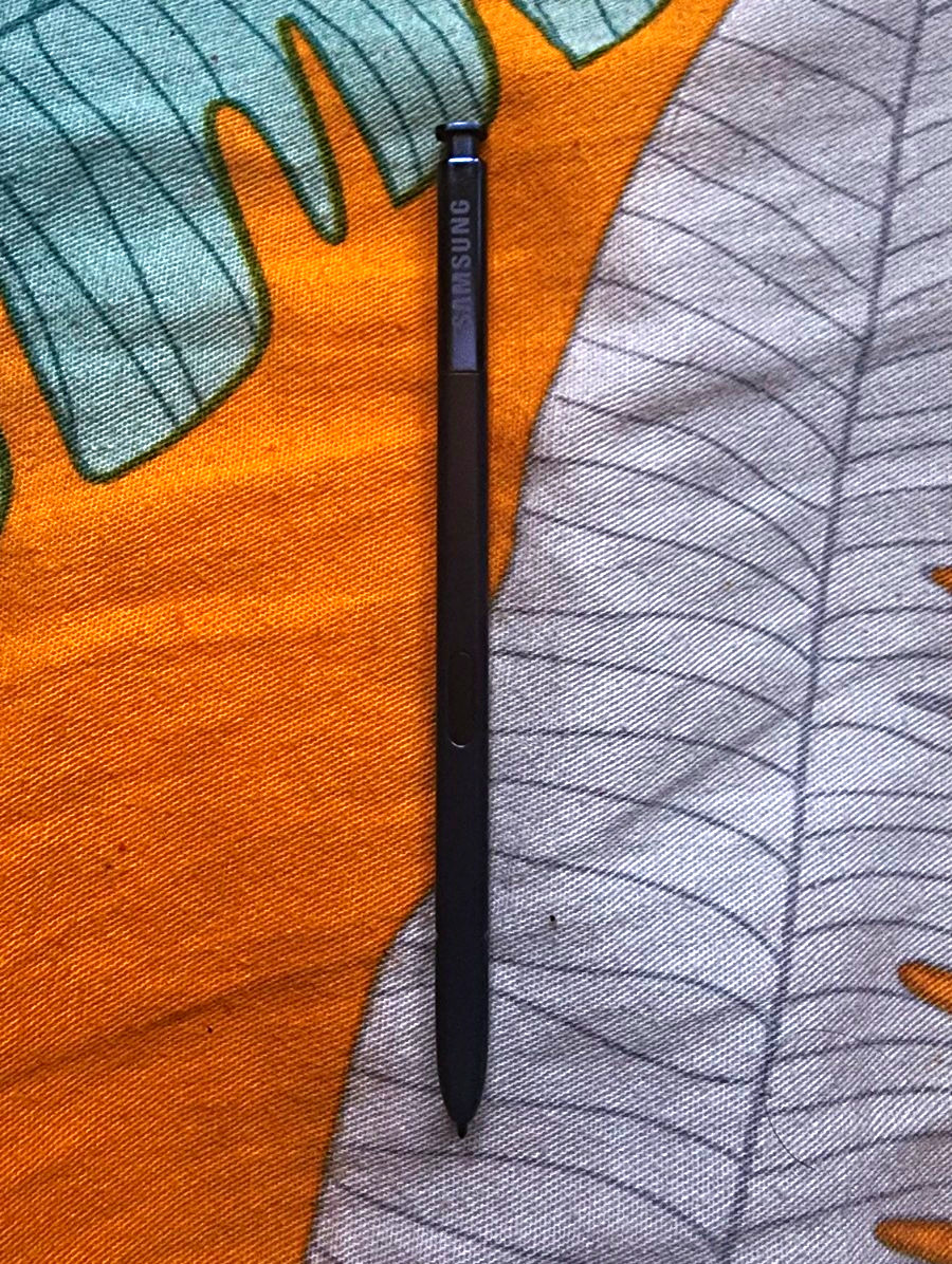 Black Stylus Pen w/ Clip, Plastic, Universal for Tablet & eReader Touchscreen